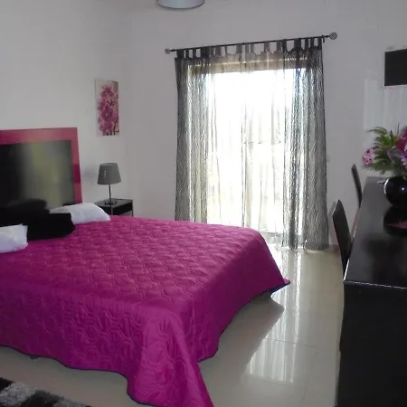 Apartment Paradise *